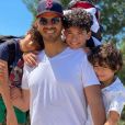 Sophie Ferjani dévoile une photo de son mari et ses enfants à l'occasion de la fête des Pères, le 21 juin 2020