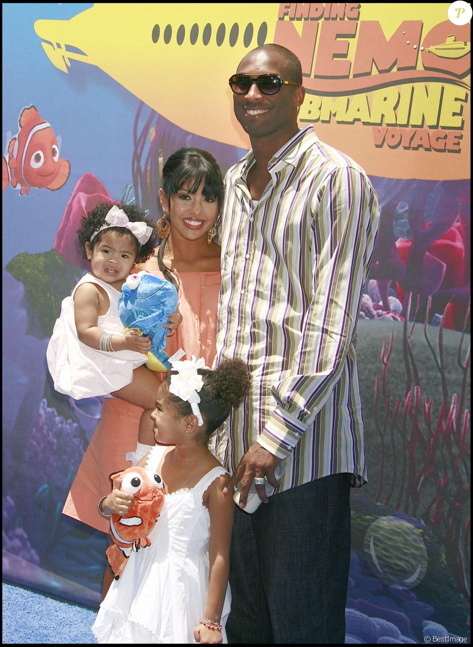 Kobe Bryant avec sa femme et 2 de ses filles