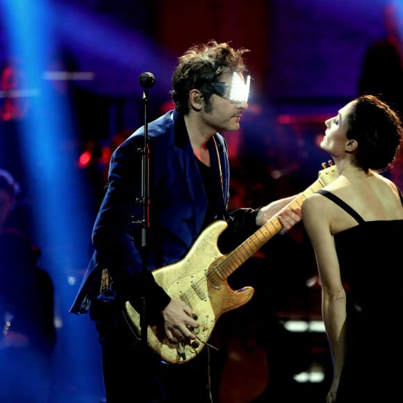 Exclusif - Matthieu Chedid, Dorothée Gilbert - Enregistrement de l'émission "Symphonie pour la Vie, Spéciale Pièces jaunes" au Théâtre national de l'Opéra Comique à Paris, qui sera diffusée le 10 février sur France 3. © Dominique Jacovides / Bestimage