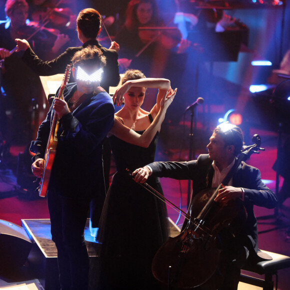 Exclusif - Matthieu Chedid, Dorothée Gilbert, Gautier Capuçon - Enregistrement de l'émission "Symphonie pour la Vie, Spéciale Pièces jaunes" au Théâtre national de l'Opéra Comique à Paris, qui sera diffusée le 10 février sur France 3. © Dominique Jacovides / Bestimage