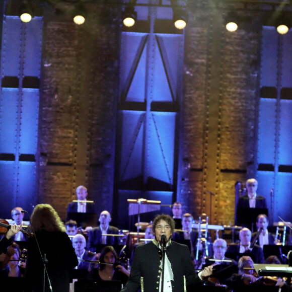 Exclusif - Laurent Voulzy - Enregistrement de l'émission "Symphonie pour la Vie, Spéciale Pièces jaunes" au Théâtre national de l'Opéra Comique à Paris, qui sera diffusée le 10 février sur France 3. © Dominique Jacovides / Bestimage