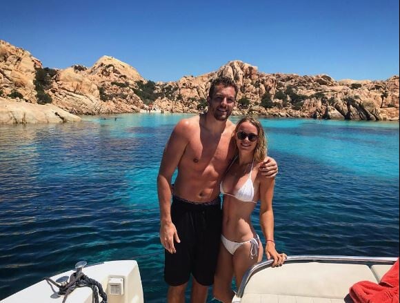 La joueuse de tennis danoise Caroline Wozniacki en vacances en Sardaigne avec son petit ami David Lee, juin 2017.