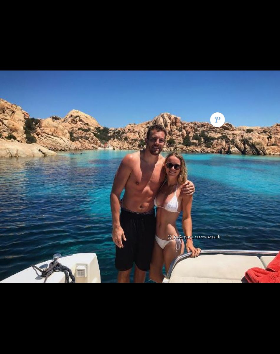 La joueuse de tennis danoise Caroline Wozniacki en vacances en Sardaigne avec son petit ami David Lee, juin 2017.