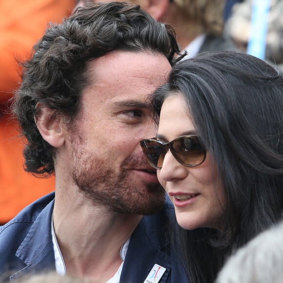 Marie Drucker et son compagnon Mathias Vicherat - People dans les tribunes de la finale homme des internationaux de France de Roland Garros à Paris le 5 juin 2016. © Moreau-Jacovides / Bestimage