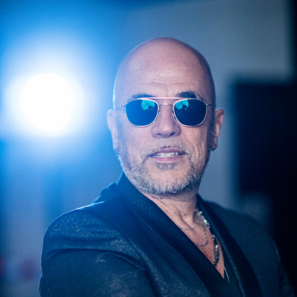 Exclusif - Pascal Obispo - Backstage artistes avant le direct de l'émission "Tous ensemble pour la musique" pour la fête de la musique 2020 à l'AccorHotels Arena à Paris le 19 juin 2020. © Cyril Moreau / Veeren Ramsamy / Bestimage