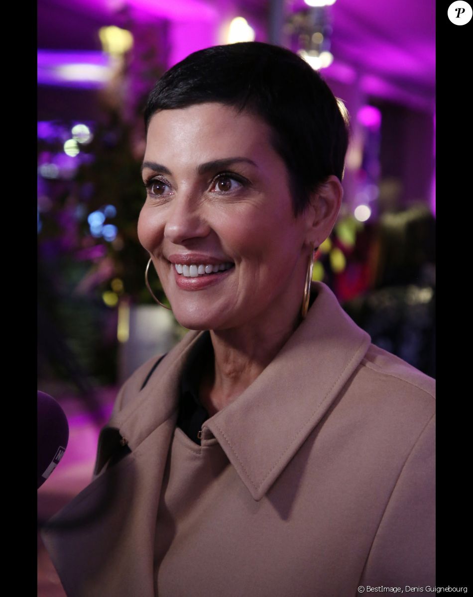 Exclusif - Cristina Cordula (ambassadrice de l'Association Le Cancer du Sein, Parlons-en !) lors de la soirée de lancement de la 25ème édition "Octobre rose" sur la péniche Pavillon Seine à Paris, France, le 1er octobre 2018. L'association Le Cancer du Sein, Parlons-en! lance la 25 édition d'Octobre Rose en France. © Denis Guignebourg/Bestimage
