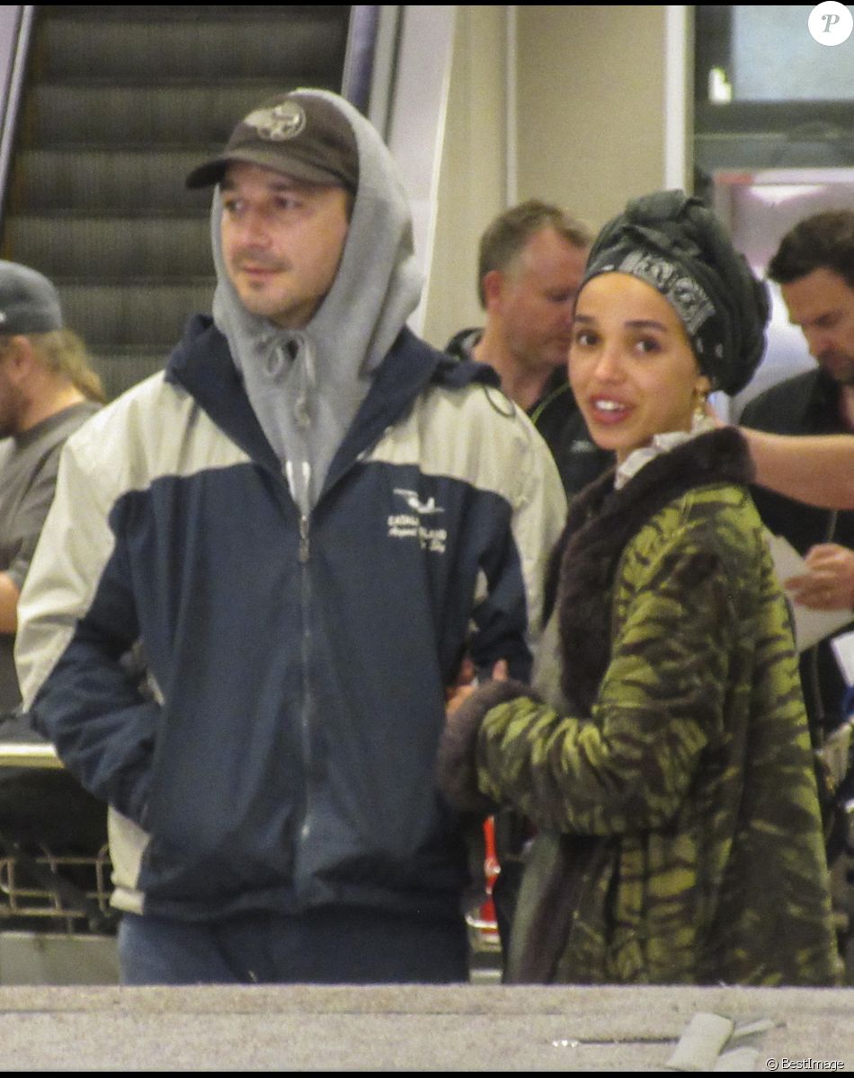 Exclusif - Shia LaBeouf et sa compagne FKA Twigs à l'aéroport de Salt Lake City.