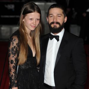 Shia LaBeouf et sa petite-amie Mia Goth lors de la cérémonie de clôture du 58ème BFI London Film Festival à Londres, le 19 octobre 2014. 19 October 2014.