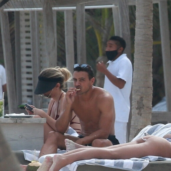 Exclusif - La fille de Madonna, Lourdes Leon, et son petit ami Jonathan Puglia profitent d'un après-midi ensoleillé en amoureux à Tulum. Le 30 janvier 2021.