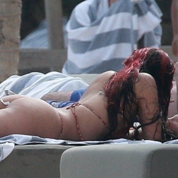 Exclusif - La fille de Madonna, Lourdes Leon, se dore la pilule sur la plage de Tulum, au Mexique. Le 30 janvier 2021.