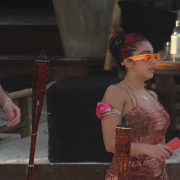 Exclusif - La fille de Madonna, Lourdes Leon, et son petit ami Jonathan Puglia profitent d'un après-midi ensoleillé en amoureux à Tulum. Le 30 janvier 2021.