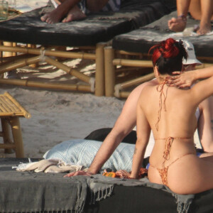 Exclusif - La fille de Madonna, Lourdes Leon, et son petit ami Jonathan Puglia profitent d'un après-midi ensoleillé en amoureux à Tulum. Le 30 janvier 2021.