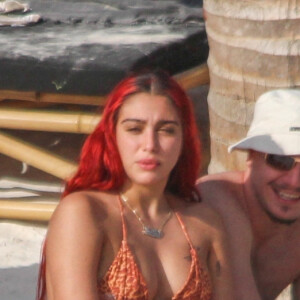 Exclusif - La fille de Madonna, Lourdes Leon, et son petit ami Jonathan Puglia profitent d'un après-midi ensoleillé en amoureux à Tulum. Le 30 janvier 2021.