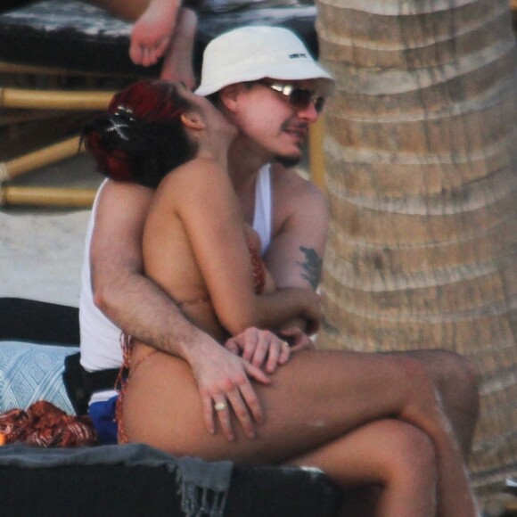 Exclusif - La fille de Madonna, Lourdes Leon, et son petit ami Jonathan Puglia profitent d'un après-midi ensoleillé en amoureux à Tulum. Le 30 janvier 2021.