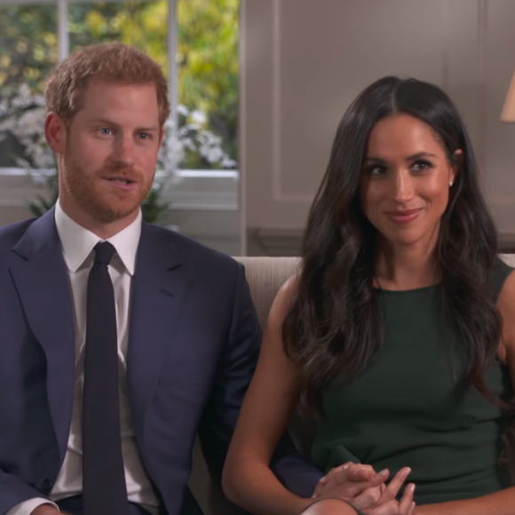 Meghan Markle et le prince Harry lors de leur interview à la BBC pour l'annonce de leurs fiançailles.