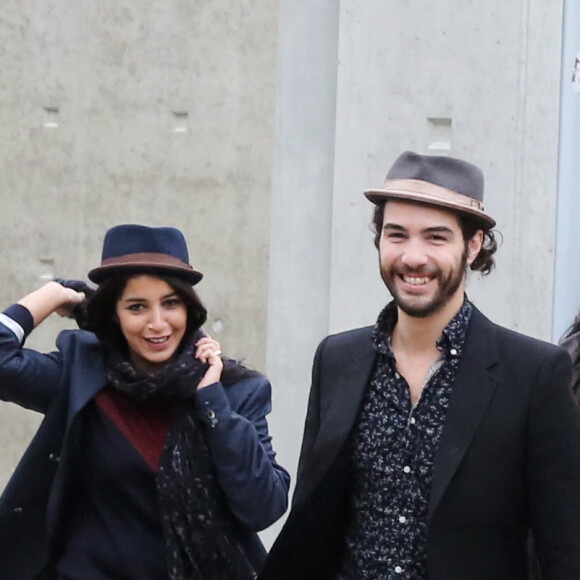 Leila Bekhti et Tahar Rahim Lyon le 19 Octobre 2013 Dans le cadre du Festival Lumiere, plusieurs grands realisateurs dont Quentin Tarantino, Michael Cimino ou encore Jerry Schatzberg ont refait, a leur maniere, "la sortie des usines Lumiere", premier film de l'histoire, a l'endroit meme ou il fut realise en 1895. Une pleiade de comediens francais s'est prete au jeu. Parmi eux Harvey Keitel en famille et Tim Roth