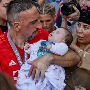 Franck Ribery et sa fille Keltoum et sa femme Wahiba - Franck Ribéry célèbre le titre de champion d'allemagne et son dernier match sous les couleurs du Bayern de Munich.