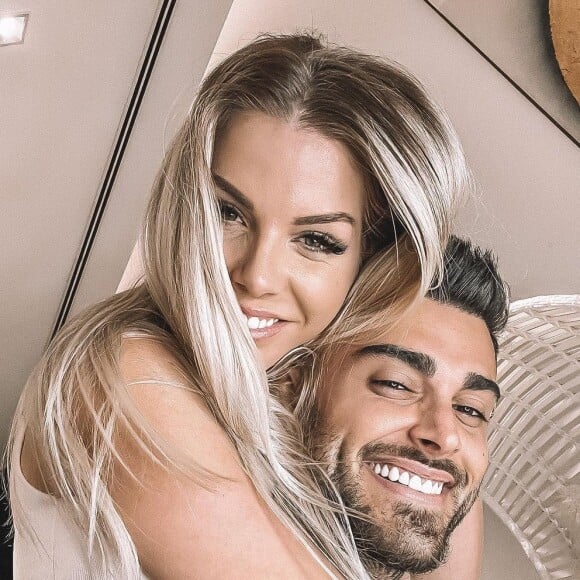 Jessica Thivenin et Thibault Garcia souriants sur Instagram, le 3 janvier 2021