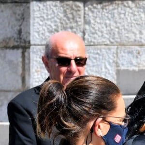 La princesse Stéphanie de Monaco, la princesse Caroline de Hanovre, le prince Albert II de Monaco, la princesse Charlène de Monaco - Obsèques de la baronne Elizabeth-Ann de Massy (Elisabeth Anne), cousine du prince Albert II en la cathédrale Notre-Dame-Immaculée de Monaco le 17 juin 2020. © Bruno Bebert / Bestimage