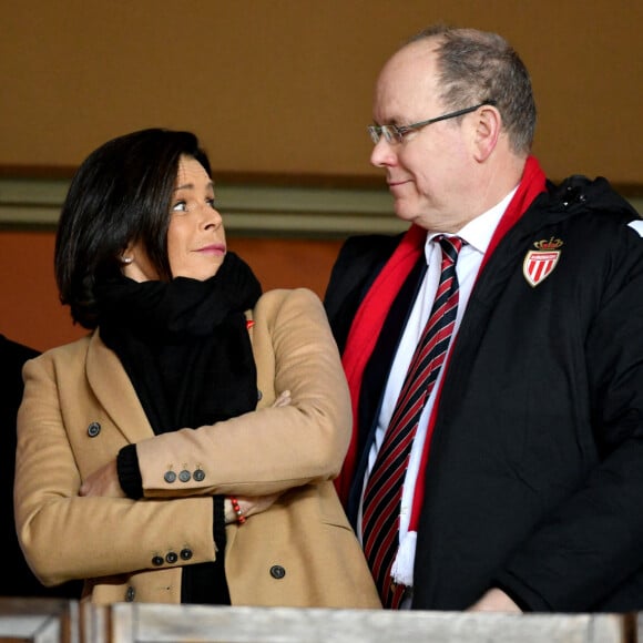 Louis Ducruet, sa mère la princesse Stéphanie de Monaco et le prince Albert II de Monaco dans les tribunes lors du match de Ligue 1 opposant l'AS Monaco au PSG © Bruno Bebert/Bestimage