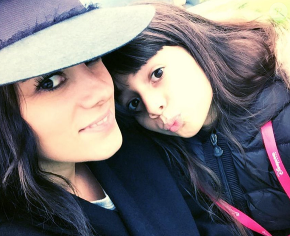 Alizée et sa fille Annily.