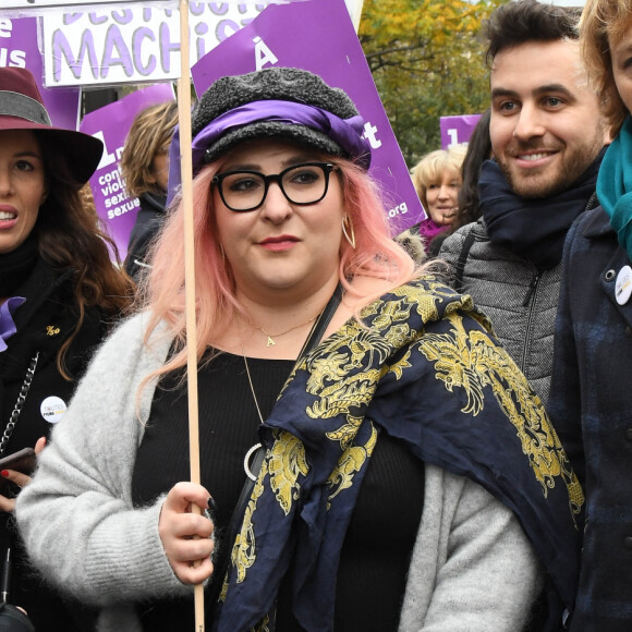 Marilou Berry et Anne Richard - De nombreuses artistes et personnalités marchent contre les violences sexistes et sexuelles (marche organisée par le collectif NousToutes) de place de l'Opéra jusqu'à la place de la Nation à Paris le 23 Novembre 2019 © Coadic Guirec / Bestimage 
