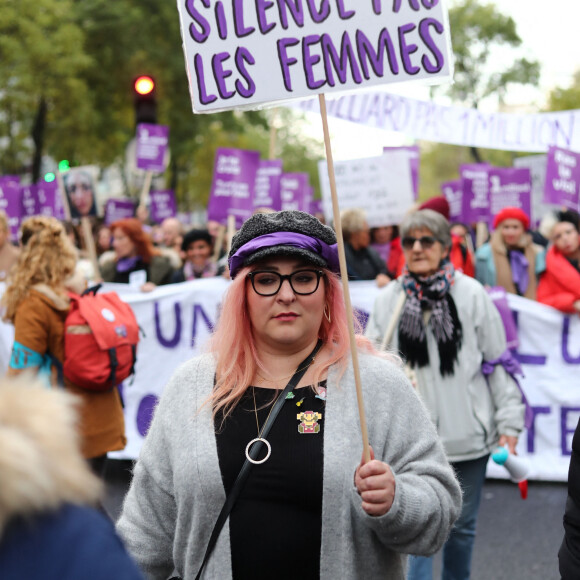 Marilou Berry - De nombreuses artistes et personnalités marchent contre les violences sexistes et sexuelles (marche organisée par le collectif NousToutes) de place de l'Opéra jusqu'à la place de la Nation à Paris © Cyril Moreau / Bestimage 