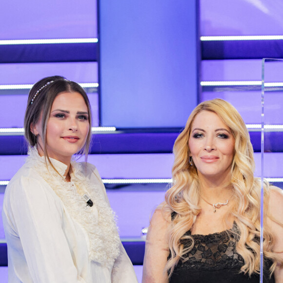 Exclusif - Kelly Vedovelli, Loana, Raymond Aabou - Enregistrement de l'émission "Touche Pas à Mon Poste (TPMP)", présentée par C.Hanouna et diffusée en direct le 10 février sur C8 © Jack Tribeca / Bestimage 