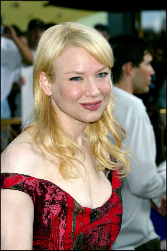 Renée Zellweger - Première de Cinderella Man" aux Studios Universal. Los Angeles. Le 23 mai 2005.