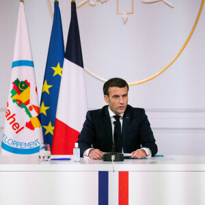 Emmanuel Macron lors de la conférence de presse du Sommet "G5 Sahel" au palais de l'Elysée à Paris. Le 16 février 2021. © Romain Gaillard/Pool/Bestimage