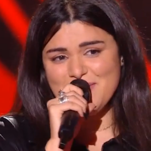 Azza, Talent de Florent Pagny dans "The Voice 2021" - Émission du 27 février 2021, TF1