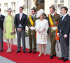Le prince Louis de Luxembourg et son épouse Tessy Antony, le prince Felix, le prince Guillaume, la grande-duchesse Maria Teresa et le grand-duc Henri, le prince Sebastien, lors de la Fête nationale du Luxembourg, le 23 juin 2009.