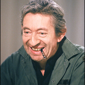 Archives - Serge Gainsbourg invité de l'émission "Nulle part ailleurs" en 1989.