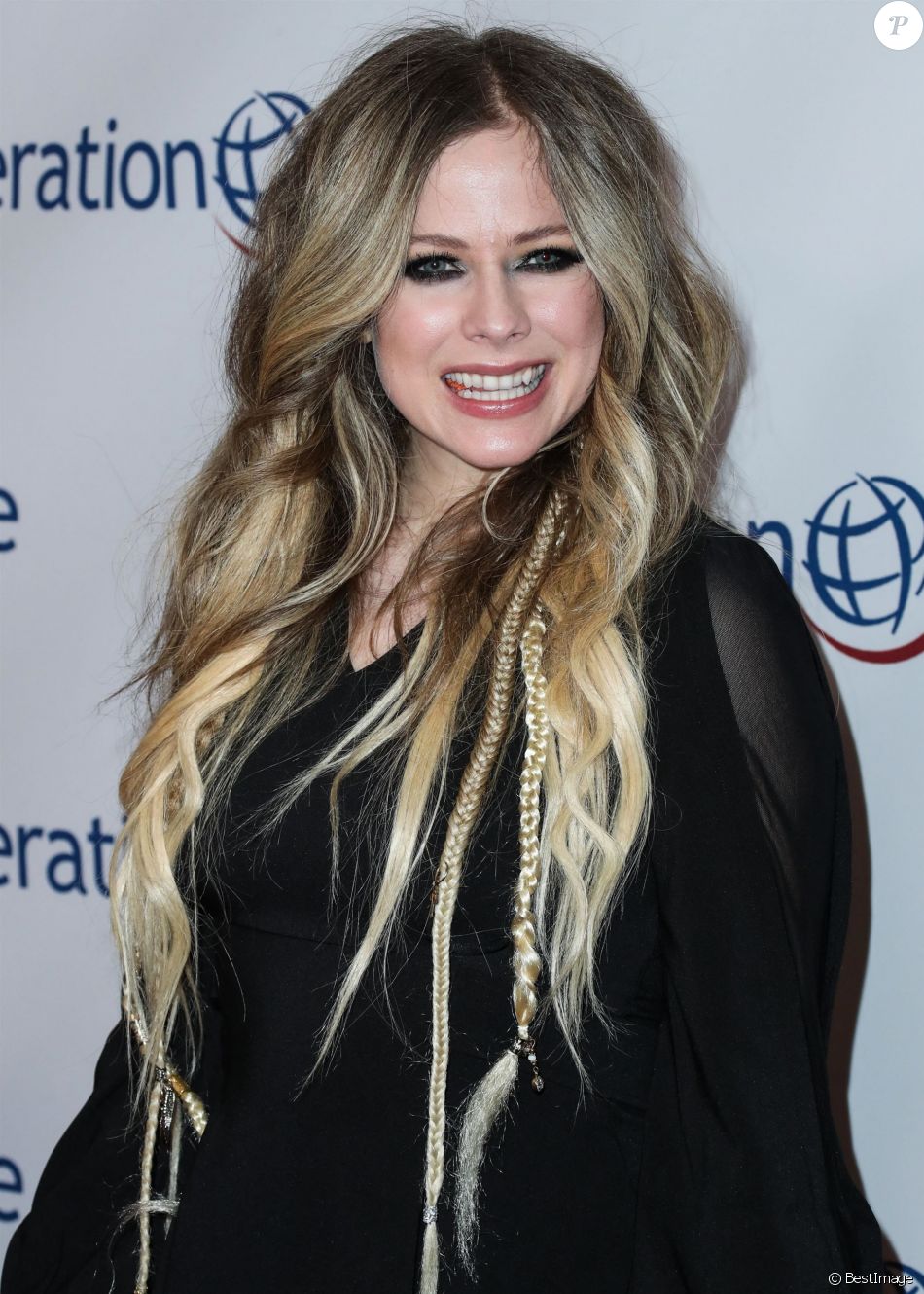 Avril Lavigne - Les célébrités assistent à la soirée Opération Smile à