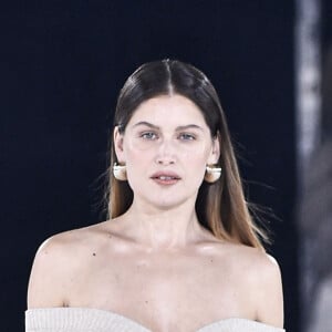 Laetitia Casta - Défilé de mode Homme Automne-Hiver 2020/2021 "Jacquemus" à Paris. Le 18 janvier 2020 