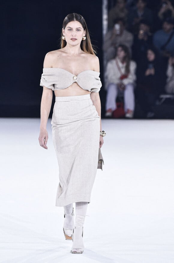 Laetitia Casta - Défilé de mode Homme Automne-Hiver 2020/2021 "Jacquemus" à Paris. Le 18 janvier 2020 