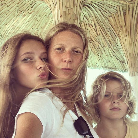 Gwyneth Paltrow célèbre la fête des Mères américaine le 12 mai 2019 avec ses enfants, Apple et Moses.