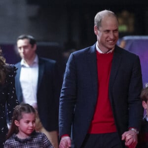 Le prince William, duc de Cambridge, et Catherine (Kate) Middleton, duchesse de Cambridge, avec leurs enfants le prince George, la princesse Charlotte et le prince Louis ont assisté à un spectacle donné en l'honneur des personnes qui ont été mobilisées pendant la pandémie au Palladium à Londres, Royaume Uni, le 11 décembre 2020.