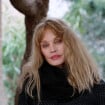 Arielle Dombasle : Divine naïade, elle dévoile son corps de rêve en bikini