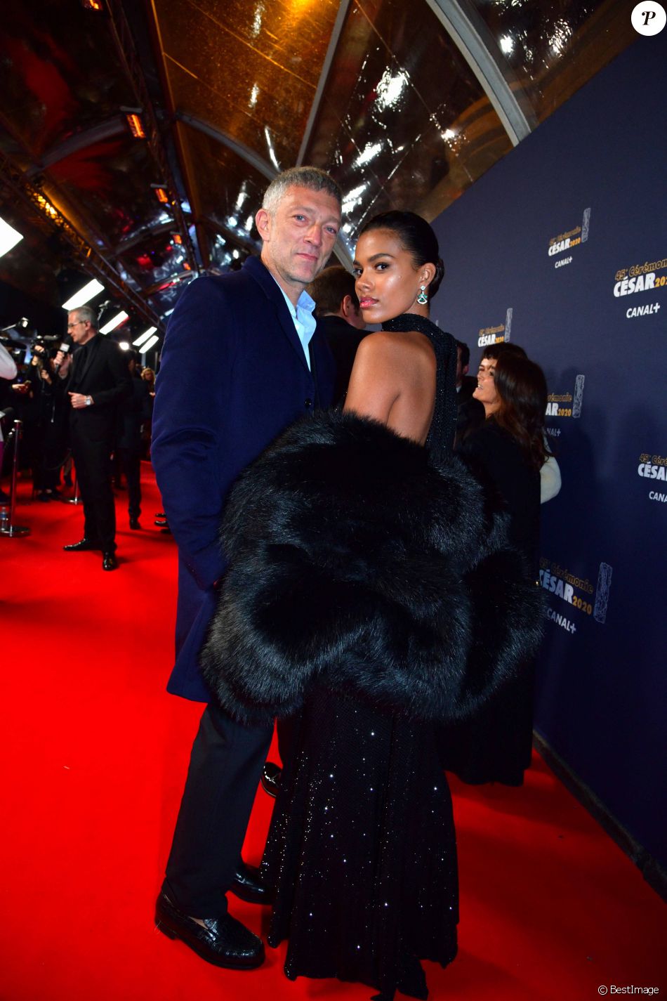 Exclusif - Vincent Cassel et sa compagne Tina Kunakey lors de l'arrivée à la 45ème cérémonie des Cesar à la salle Pleyel à Paris, le 28 février 2020.