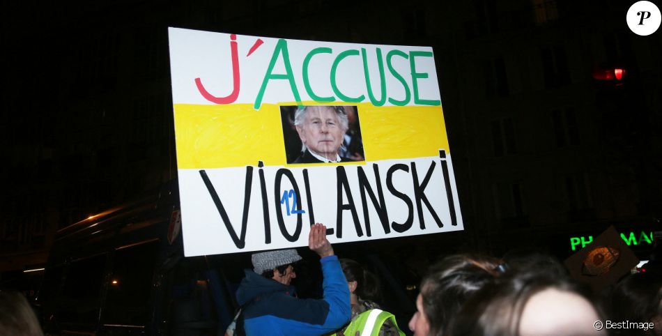 Manifestation contre la nomination de Roman Polanski avant la 45ème cérémonie des César à Paris, le 28 février 2020.