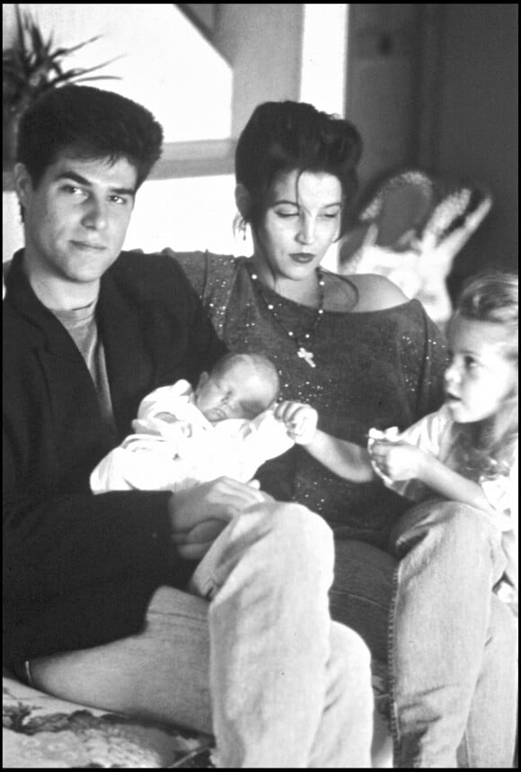 Archives - Lisa-Marie Presley, son mari Danny Keough et leurs enfants, Benjamin et Danielle.