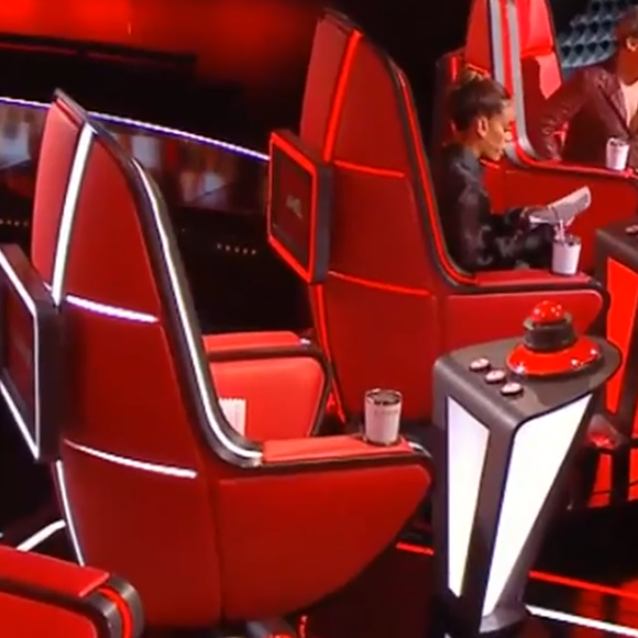 Vianney casse le système des fauteuils dans "The Voice 2021" - TF1, Émission du 13 mars 2021