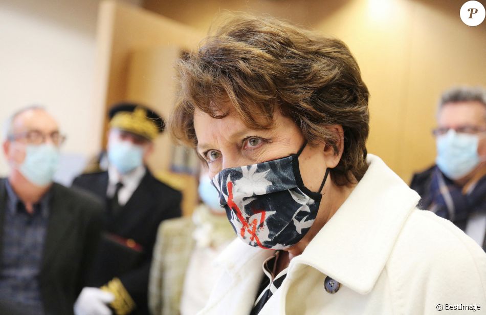 Roselyne Bachelot-Narquin ministre de la Culture au Centre national de la Danse à Pantin le 29 janvier 2021. © Panoramic / Bestimage