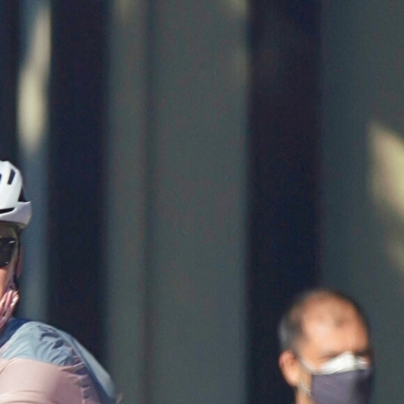 Exclusif - Katy Perry et son mari Orlando Bloom lors d'une balade à vélo dans Santa Barbara. Le 1er février 2021.