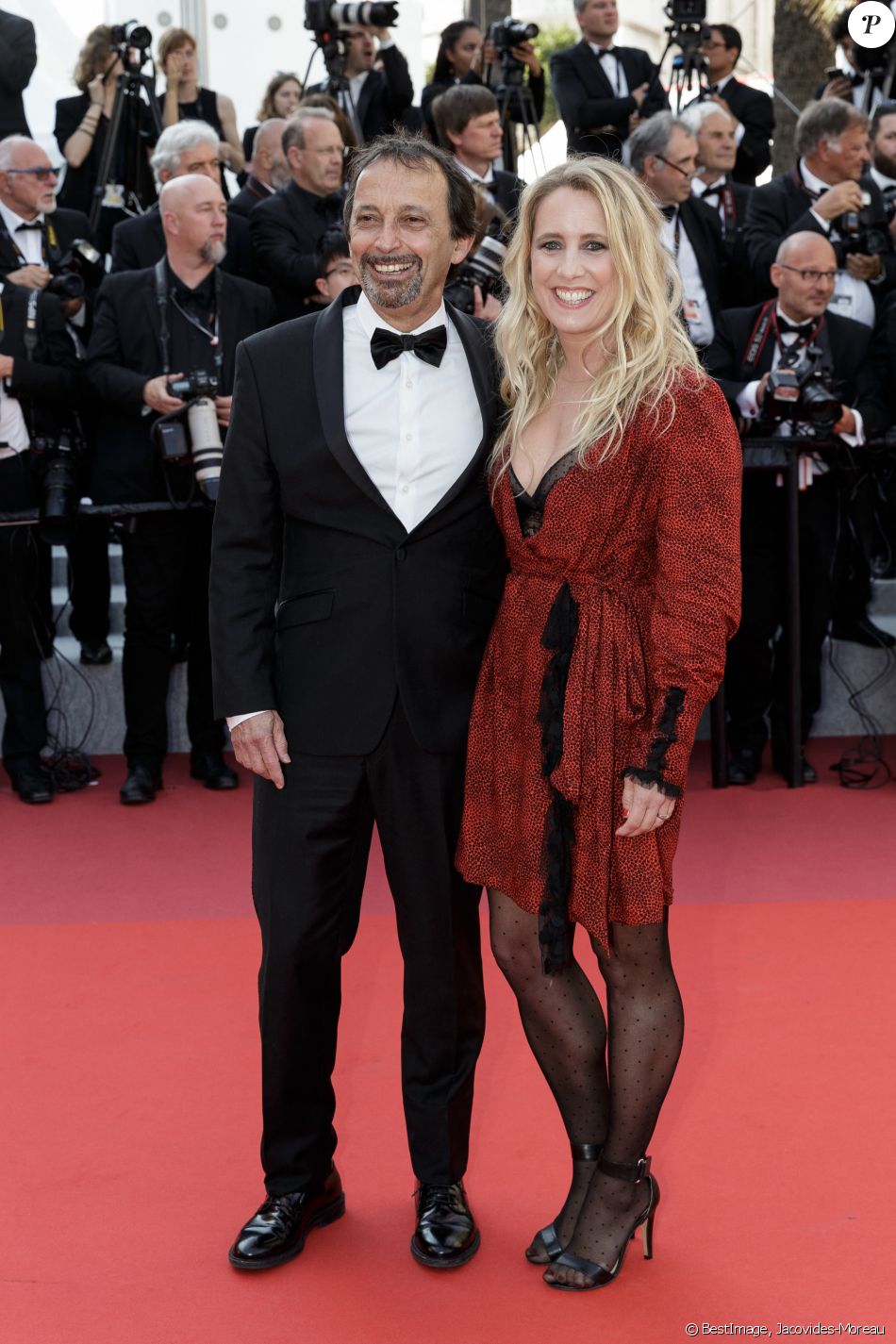 Eric Métayer et sa compagne Andréa Bescond - Montée des marches du film "Hors Normes" pour la clôture du 72ème Festival International du Film de Cannes. Le 25 mai 2019 © Jacovides-Moreau / Bestimage