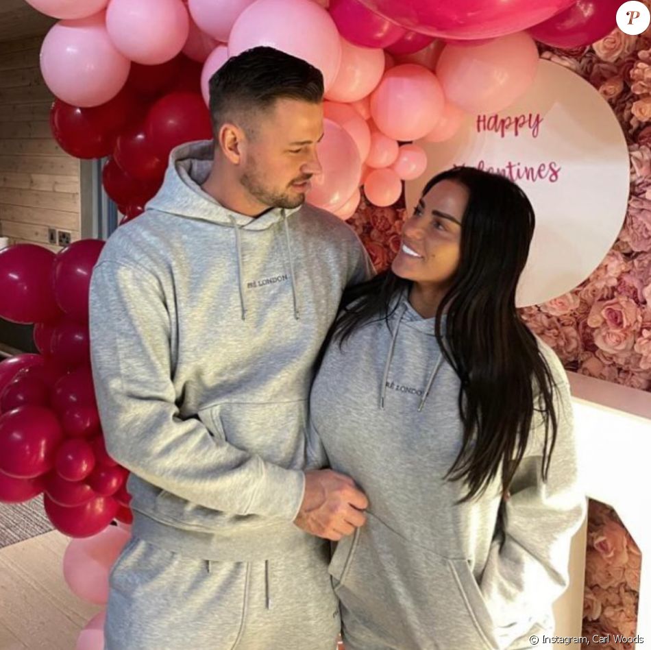 Katie Price et son petit ami Carl Woods en février 2021.