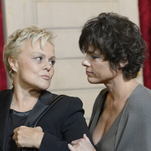 Exclusif - Muriel Robin et son épouse Anne Le Nen - Francois Hollande a eleve la chanteuse et actrice Line Renaud au rang de grand officier de la Legion d'honneur lors d'une ceremonie au palais de l'Elysee a Paris le 21 novembre 2013.