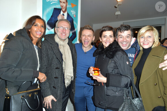 Karine Le Marchand, Laurent Ruquier, JeanFi Janssens, Cristina Cordula, Stéphane Plaza et Chantal Ladesou au cocktail après la générale du spectacle "JeanFi (Janssens) Décolle" à l'Alhambra à Paris, le 7 décembre 2017. © Giancarlo Gorassini/Bestimage 