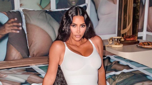 Kim Kardashian reçoit des cadeaux coquins de la part d'une star